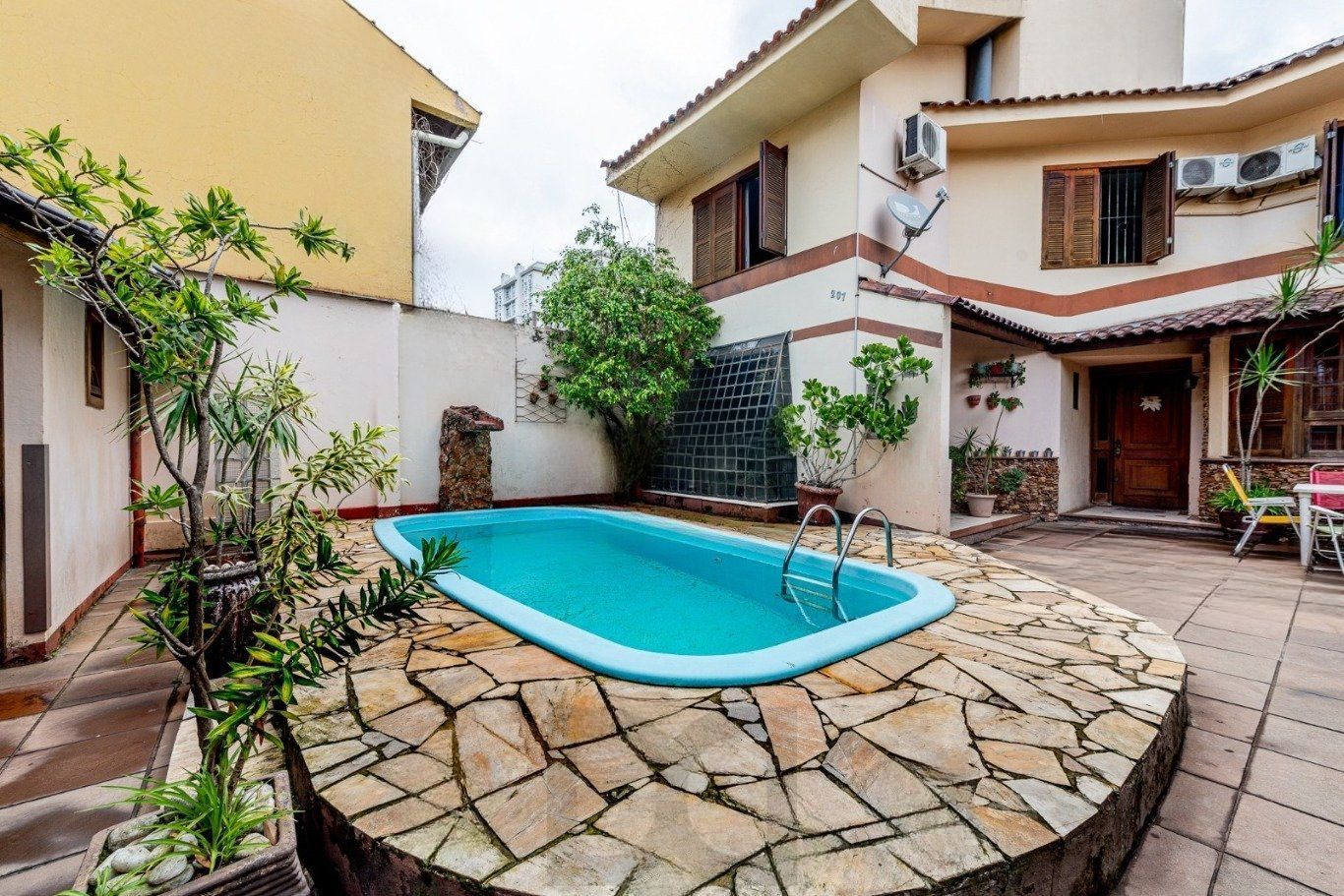 Casa com 3 suítes, 4 vagas e pátio com piscina no Bairro Boa Vista — foto 15