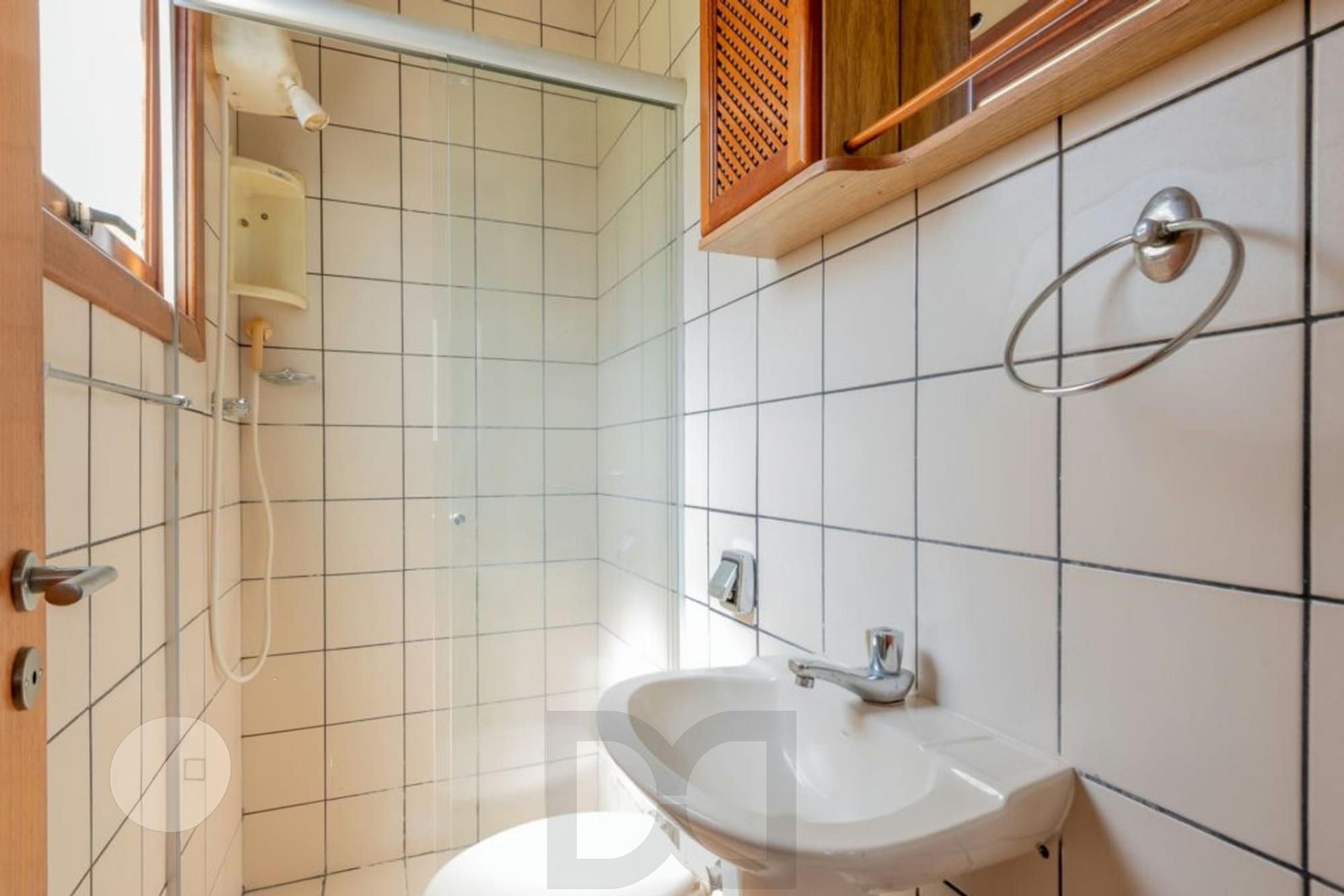 Apartamento de 4 dormitórios, 2 suítes, 2 vagas e elevador na Castro Alves. — foto 44