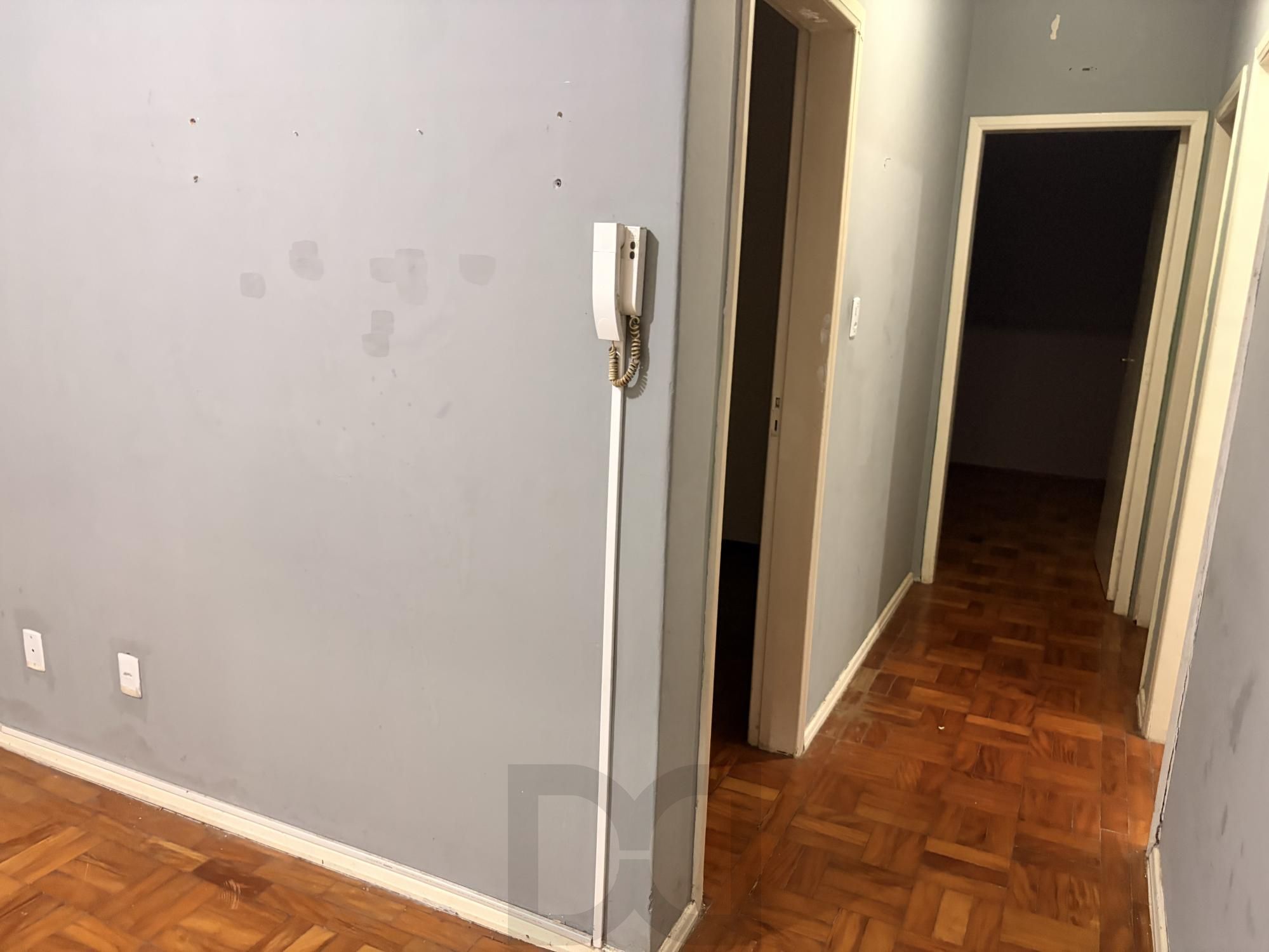Apartamento térreo de 3 dormitórios com garagem coberta no Sarandi — foto 8