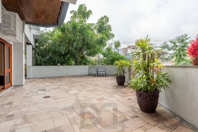 Apartamento de 3 quartos, 1 vaga e elevador no Bairro Boa Vista em Porto Alegre — foto 37