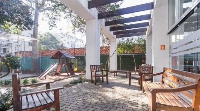 Apartamento de 2 dormitórios, 2 vagas e elevador no bairro Passo da Areia — foto 22