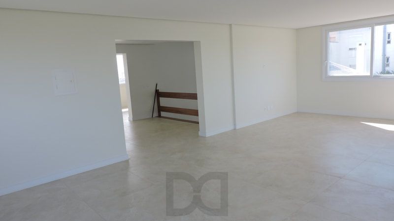 Casa nova de 600m² com 4 dormitórios e 3 vagas — foto 31