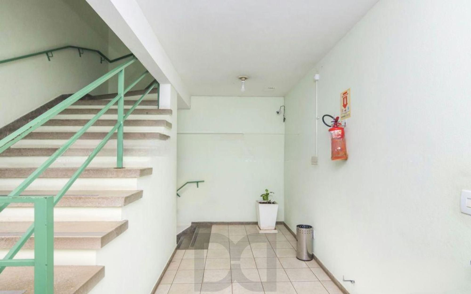 Apartamento com 2 quartos, vaga coberta e sol da manha no bairro Santana — foto 28