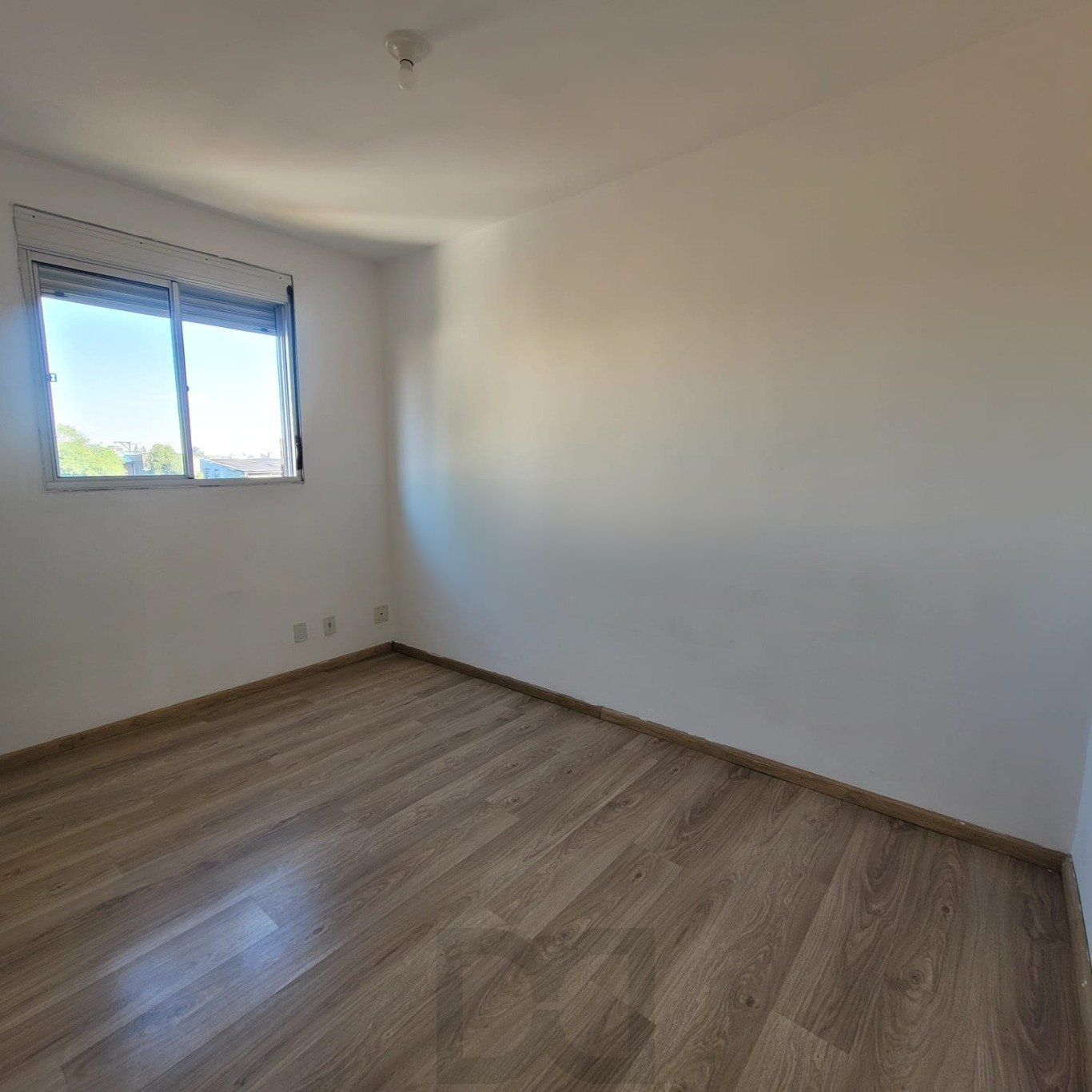 Apartamento de 3 quartos, sacada, 1 vaga no bairro Jardim Planalto. — foto 11