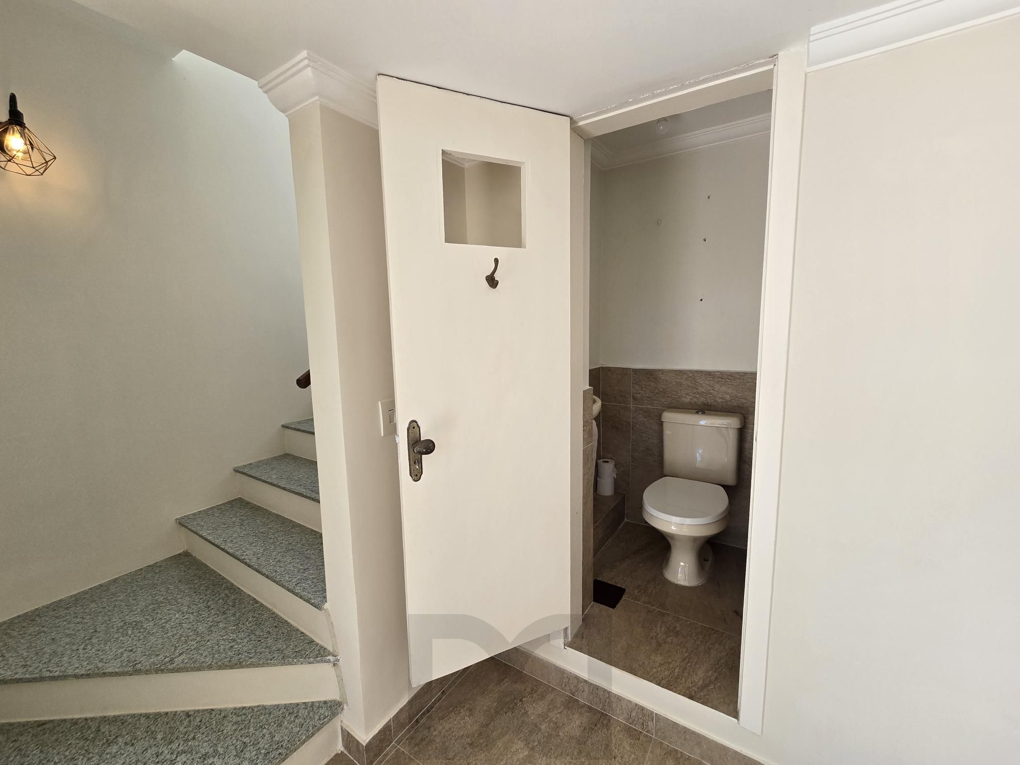 Casa 3 dormitórios, 1 suíte, 4 vagas 210 m² privativos no Belém Novo. — foto 57