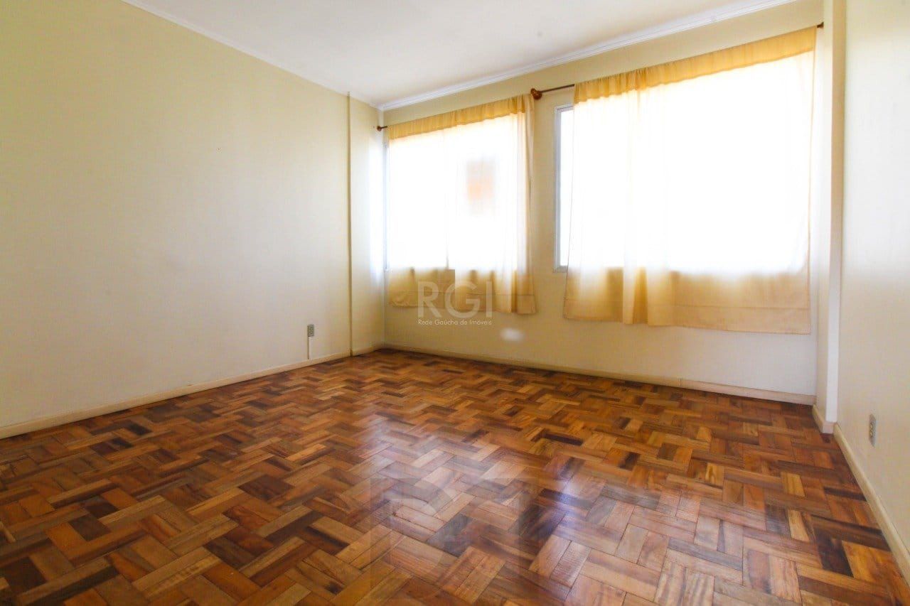 Apartamento com 2 quartos,1 vaga de garagem e elevador no bairro Navegantes — foto 4