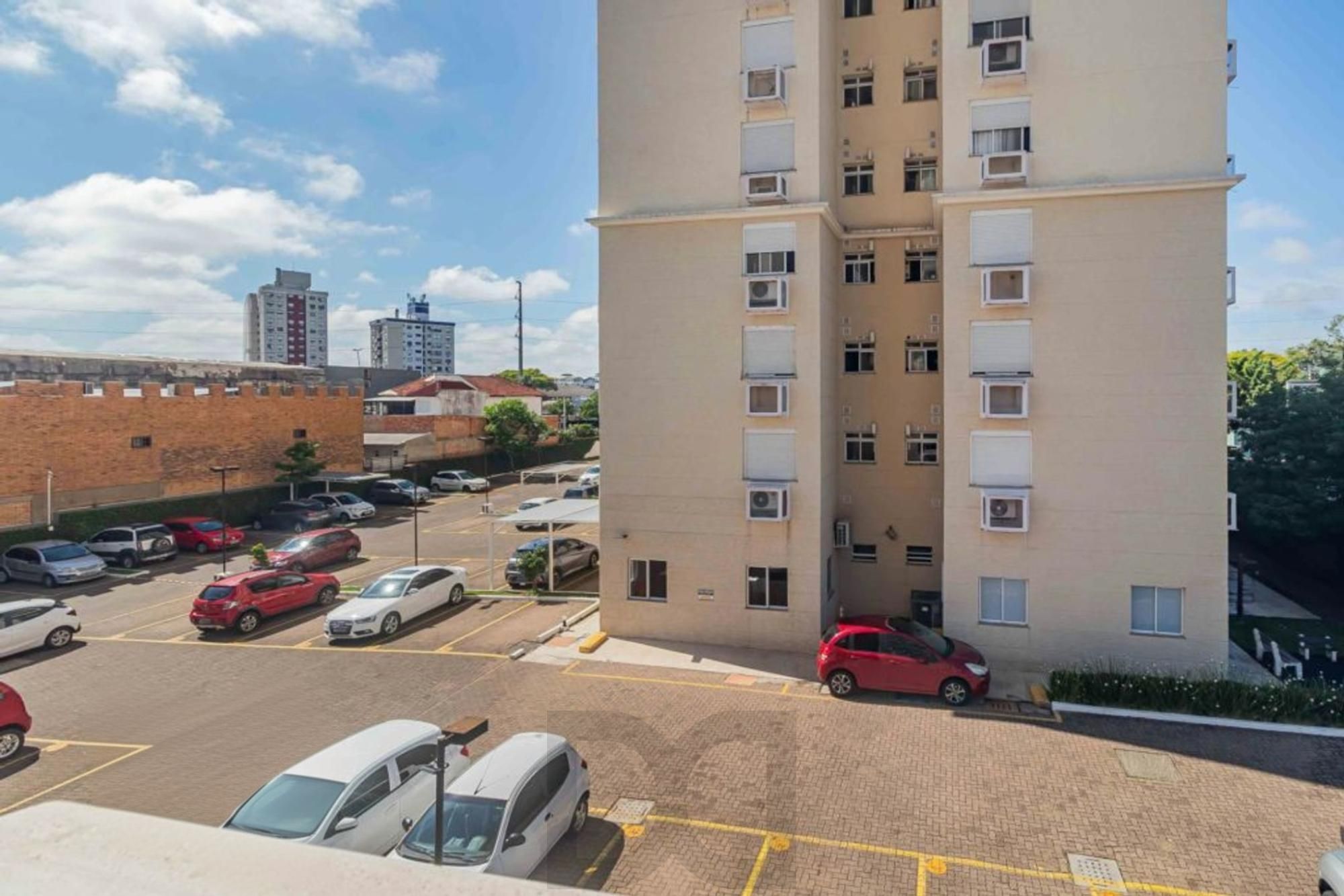 Apartamento com 3 quartos, elevador, sacada e 1 vaga Sarandi. — foto 23