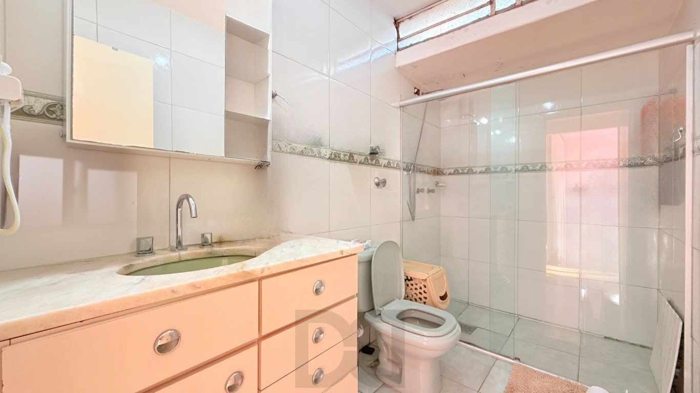 Casa com 4 quartos, vaga coberta, piscina e pátio no bairro Cristo Redentor — foto 15