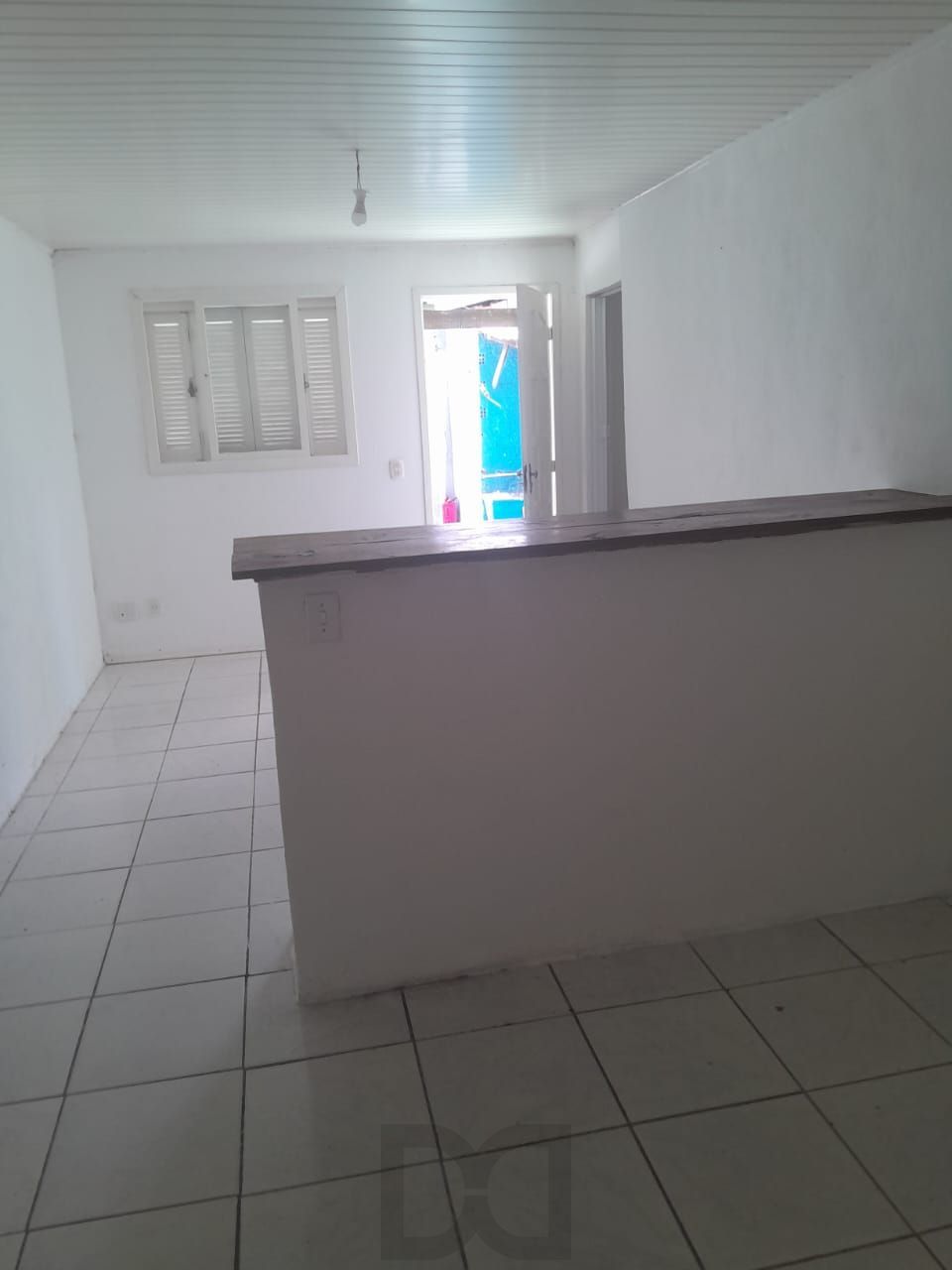 Casa com Pátio, 2 Quartos, vaga de garagem no Bairro Passos Das Pedras. — foto 9