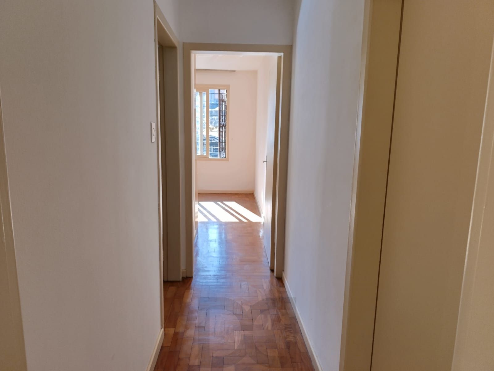 Apartamento térreo de 2 dormitórios e 1 vaga no bairro Praia de Belas — foto 28