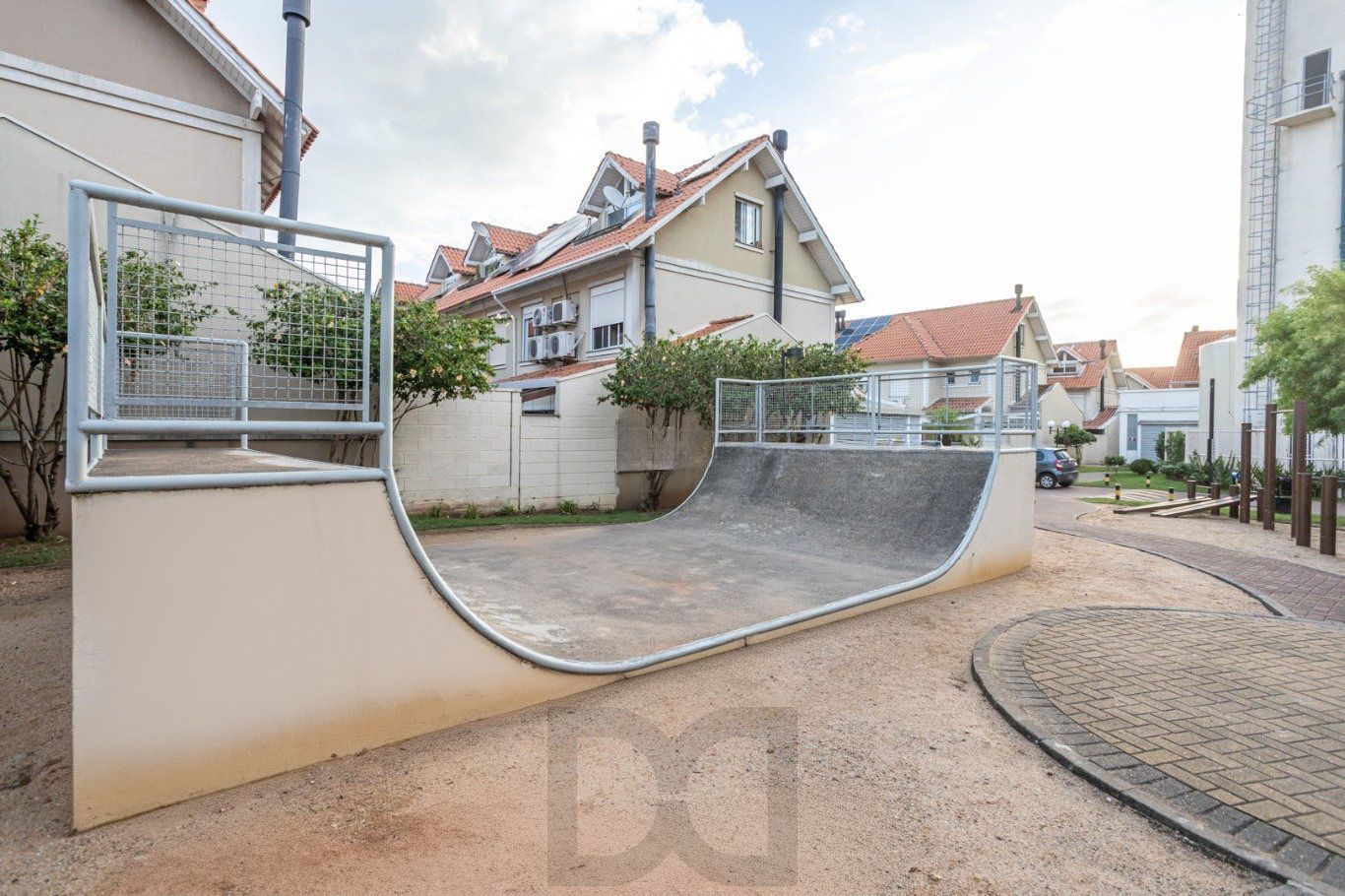 Casa com 4 quartos e 2 vagas em condomínio fechado no Bairro Ecoville. — foto 33