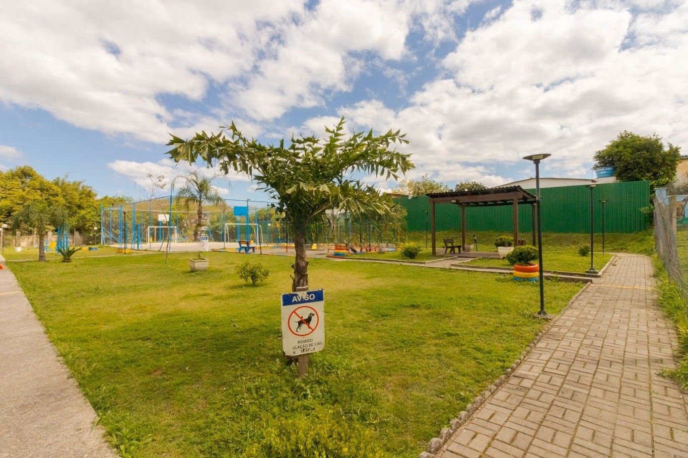 Apartamento térreo, 2 quartos, vaga e piscina no bairro Jardim Itu — foto 20