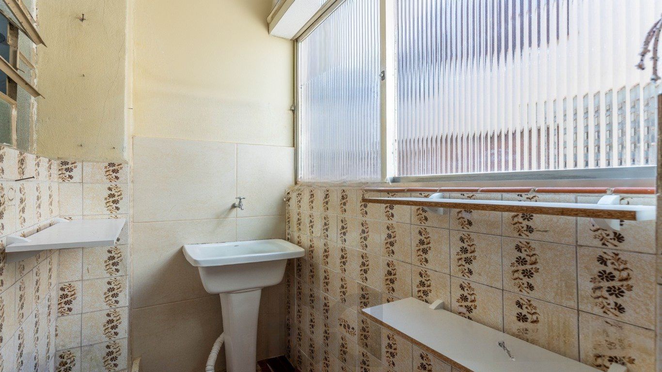 Apartamento 2 dormitórios, 56m² e no Bairro Jardim Botânico. — foto 18