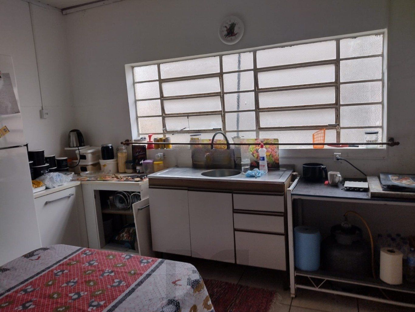 Casa com 3 quartos, 1 vaga de garagem e patio no bairro Jardim Itu — foto 5
