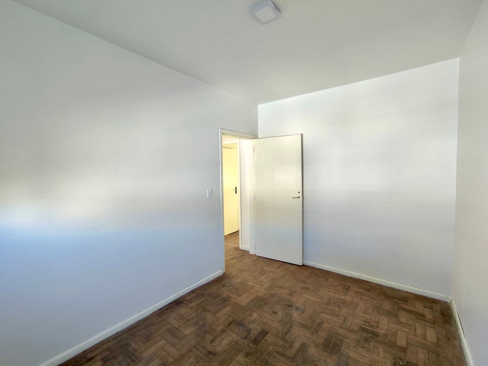 Apartamento 1 quarto, portaria 24 horas e churrasqueira no bairro Camaquã. — foto 2