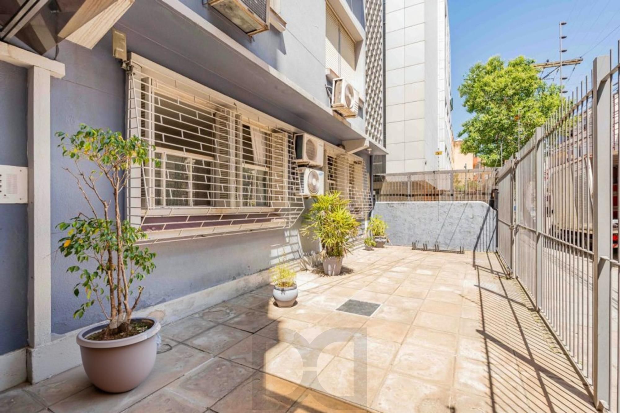 Apartamento Garden, 3 dormitórios, 1 suíte, 1 vaga, churrasqueira no bairro Santana. — foto 39