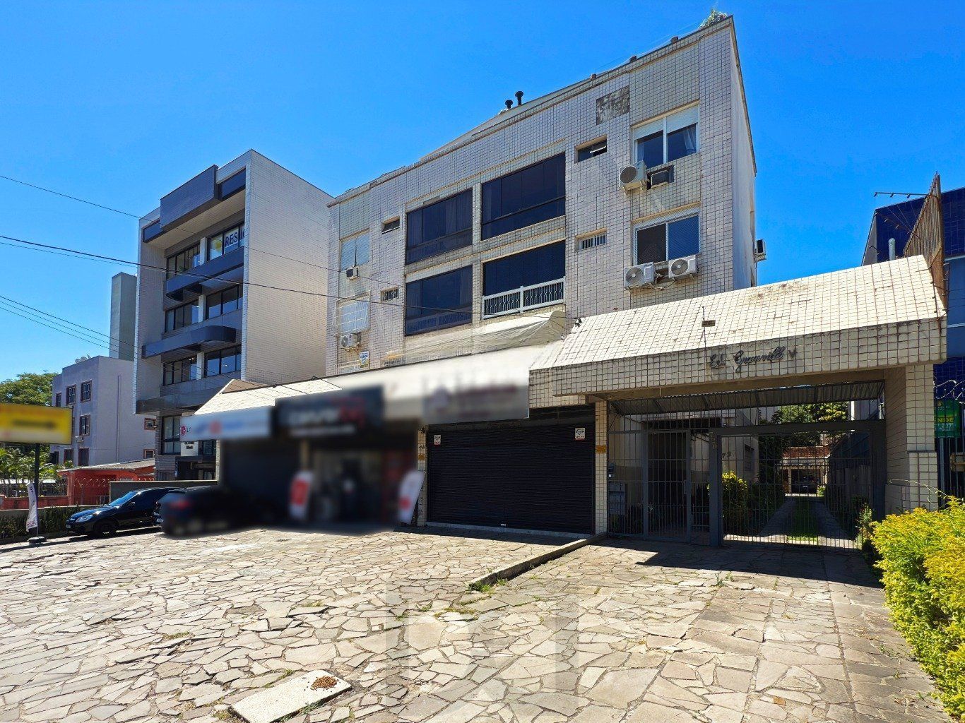 Cobertura com 2 quartos, vaga, elevador e churrasqueira  no bairro Cristal. — foto 39