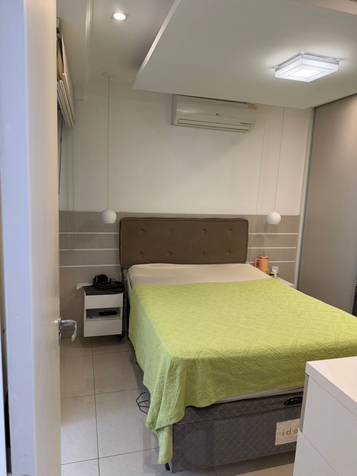 Apartamento 3 dormitórios com Suíte Semi Mobiliado com Vaga de Garagem — foto 27