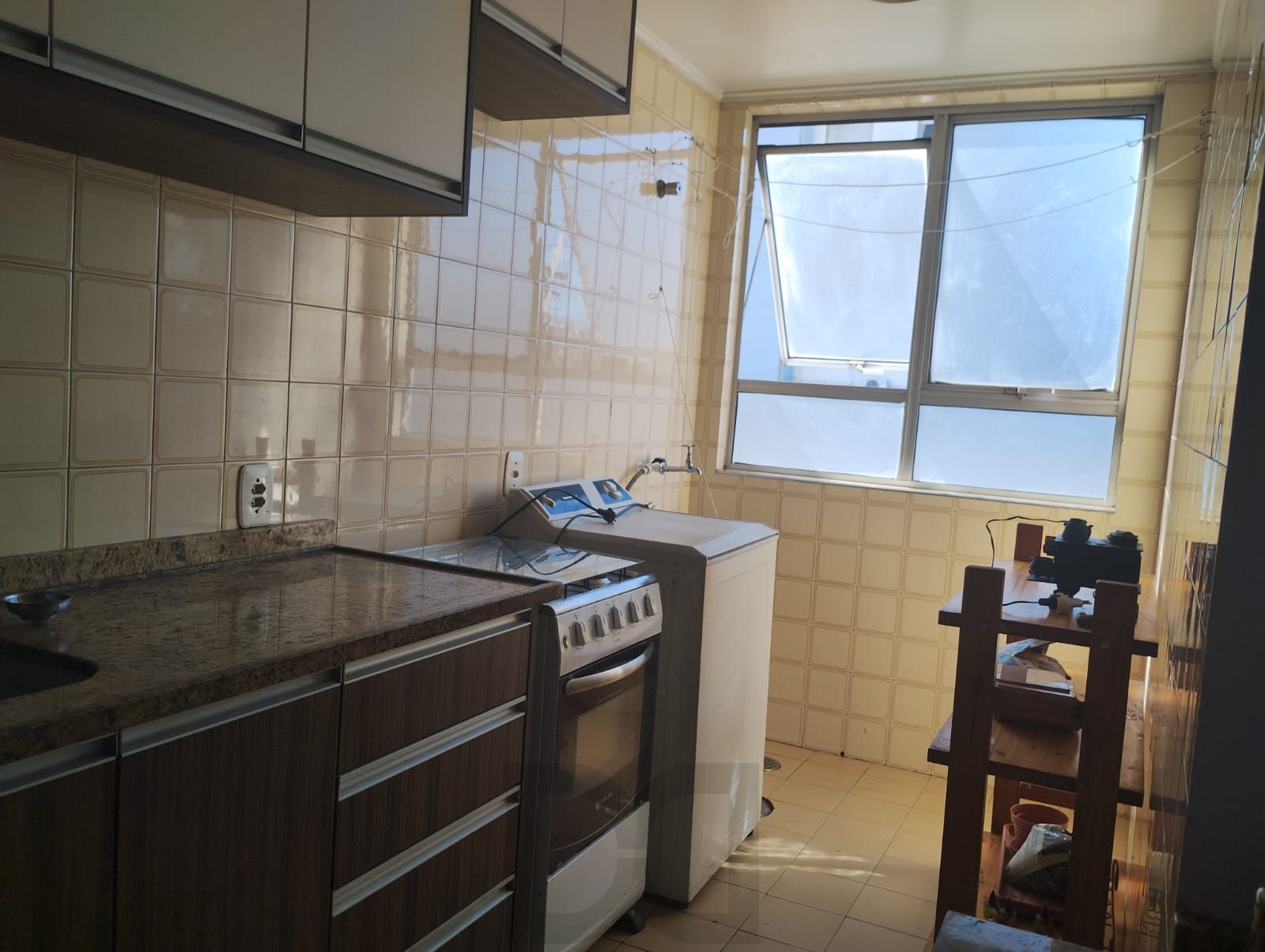 Apartamento de 1 quarto, elevador, 1 vaga coberta no bairro Partenon — foto 6