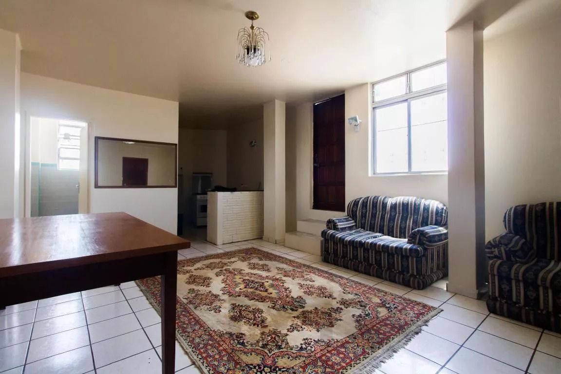 Apartamento com 4 quartos, 3 banheiros no Bairro Centro Historico. — foto 14