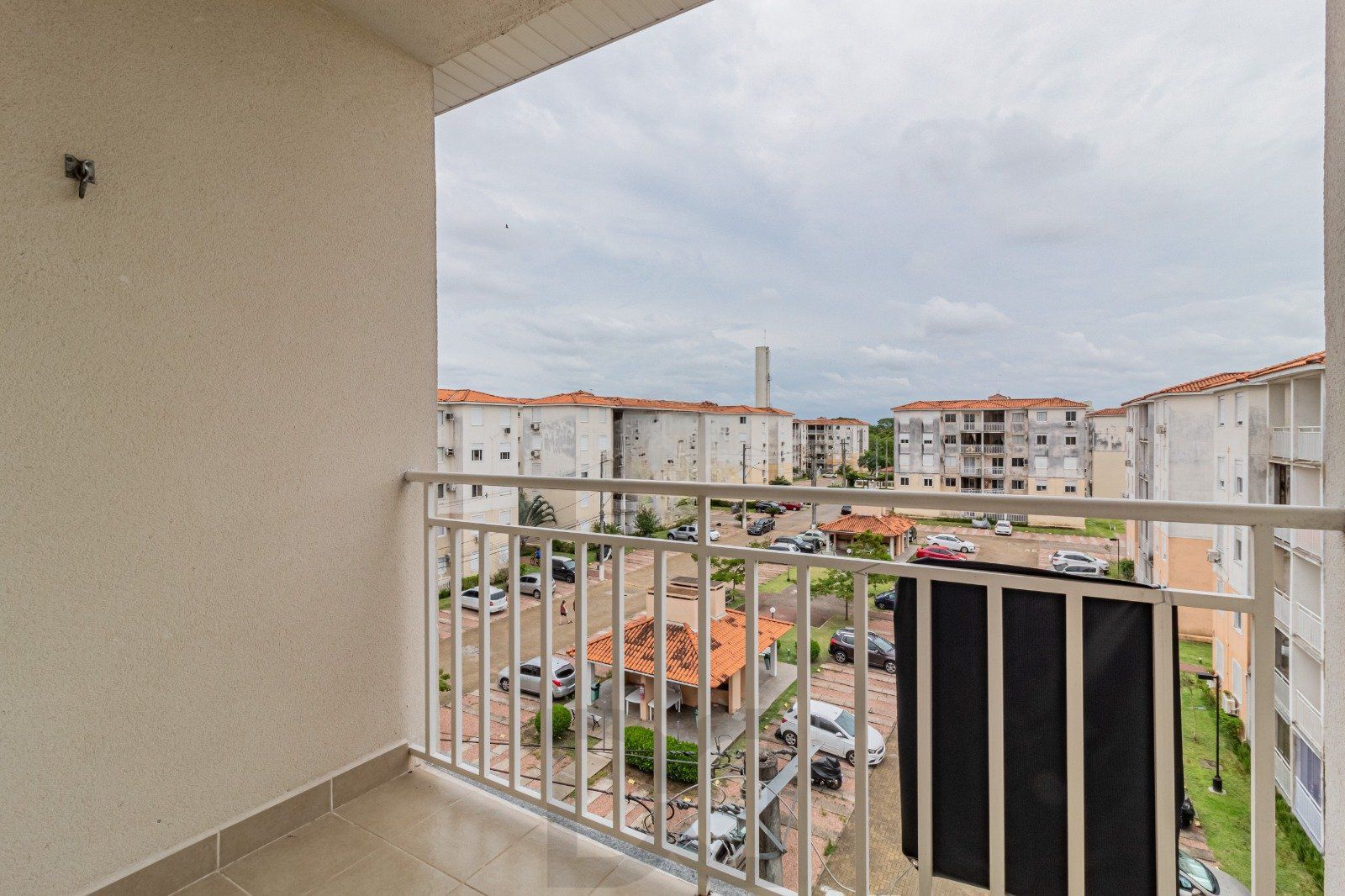 Apartamento com 2 dormitórios e 1 vaga de garagem escriturada no Bairro Humaitá — foto 18