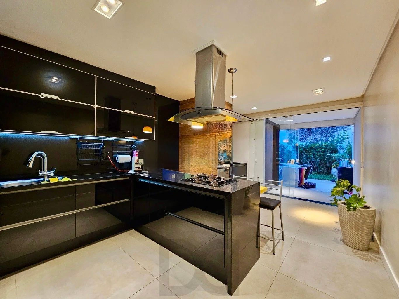 Casa Sobrado 1 suite 1 vaga 128m² no Bairro Jardim Itu Planalto Porto Alegre — foto 5
