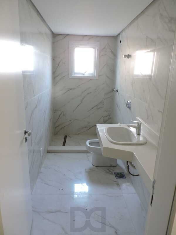 Casa nova de 600m² com 4 dormitórios e 3 vagas — foto 21