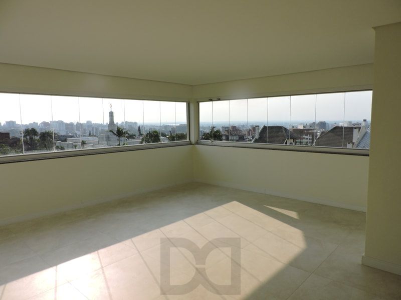 Casa nova de 600m² com 4 dormitórios e 3 vagas — foto 7