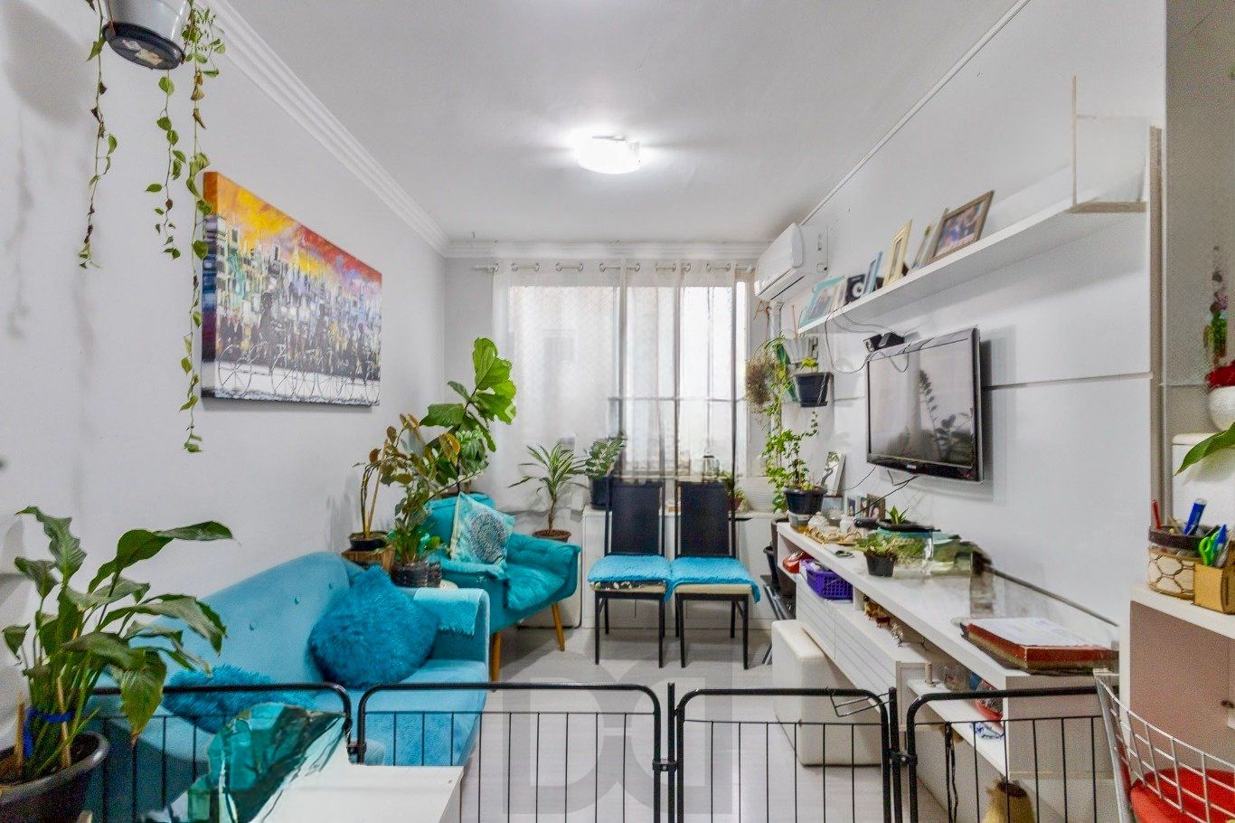 Apartamento 2 dormitórios com suíte no Jardim Planalto Porto Alegre — foto 1