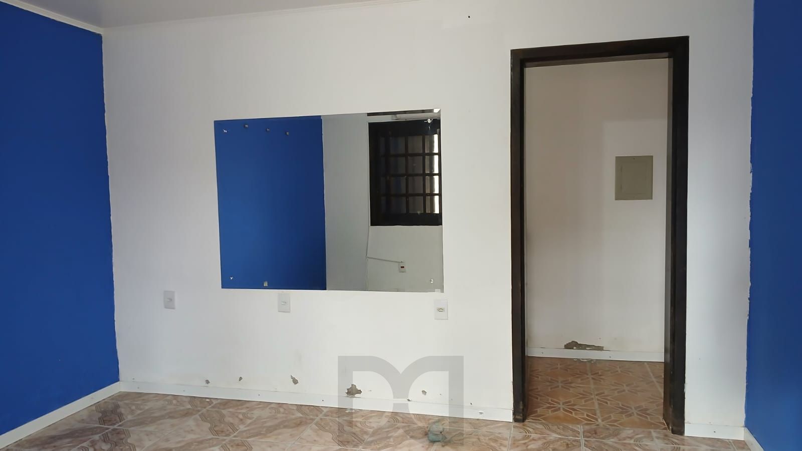 Casa de 3 dormitórios, 1 suíte, 2 vagas, churrasqueira e pátio no Navengantes. — foto 3