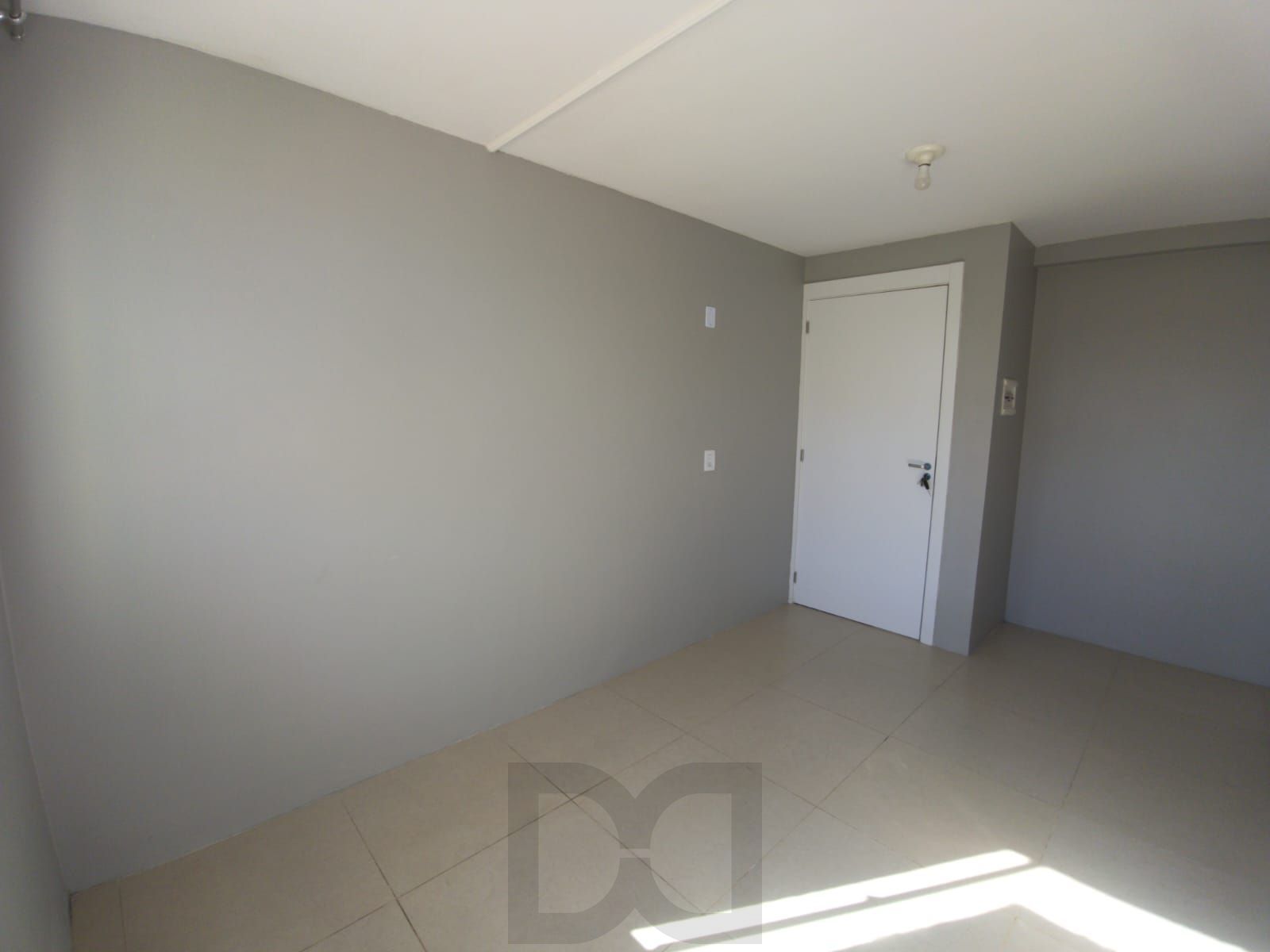 Apartamento Térreo, 2 quartos, vaga, piscina e portaria 24hr no bairro Sarandi. — foto 6