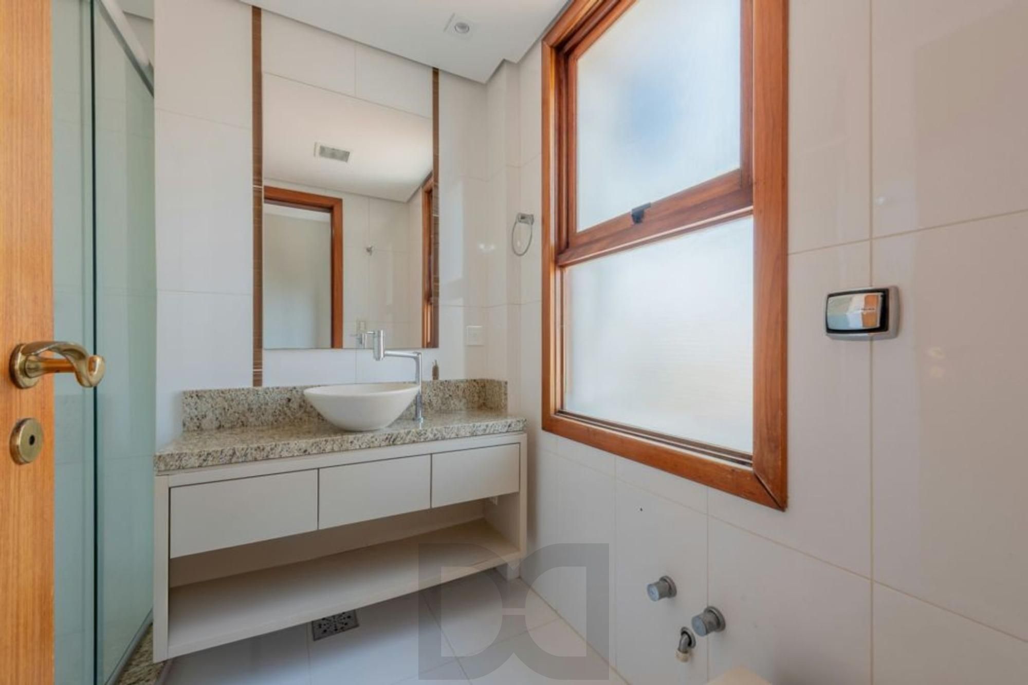 Apartamento de 4 dormitórios, 2 suítes, 2 vagas e elevador na Castro Alves. — foto 36