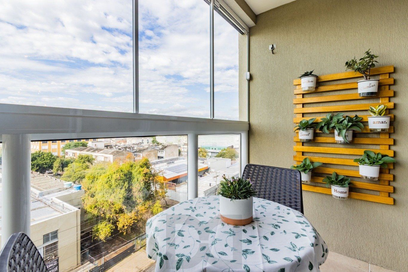 Apartamento 2 Dormitórios com Elevador e Vaga no São Geraldo — foto 9