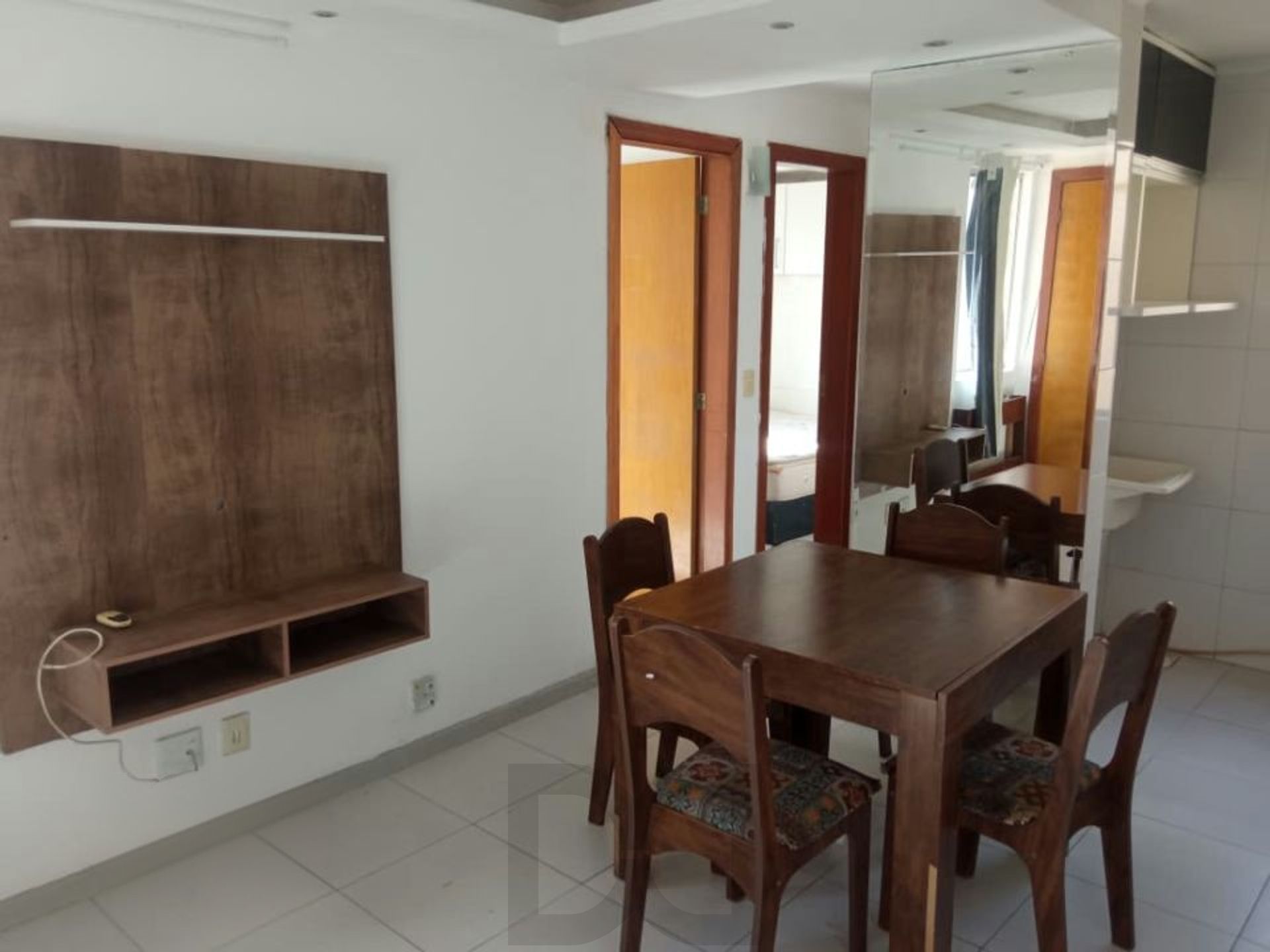 Apartamento com 2 quartos, vaga e salão de festa no bairro Passo das Pedras. — foto 1