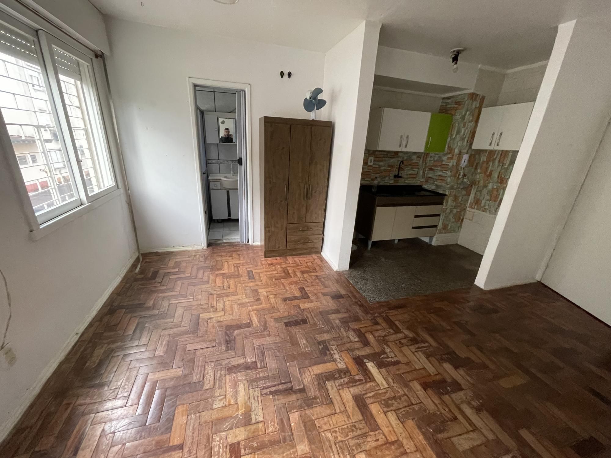 Kitnet Jk de 32m2 no Jardim Leopoldina Porto Alegre Apenas 128mil — foto 1