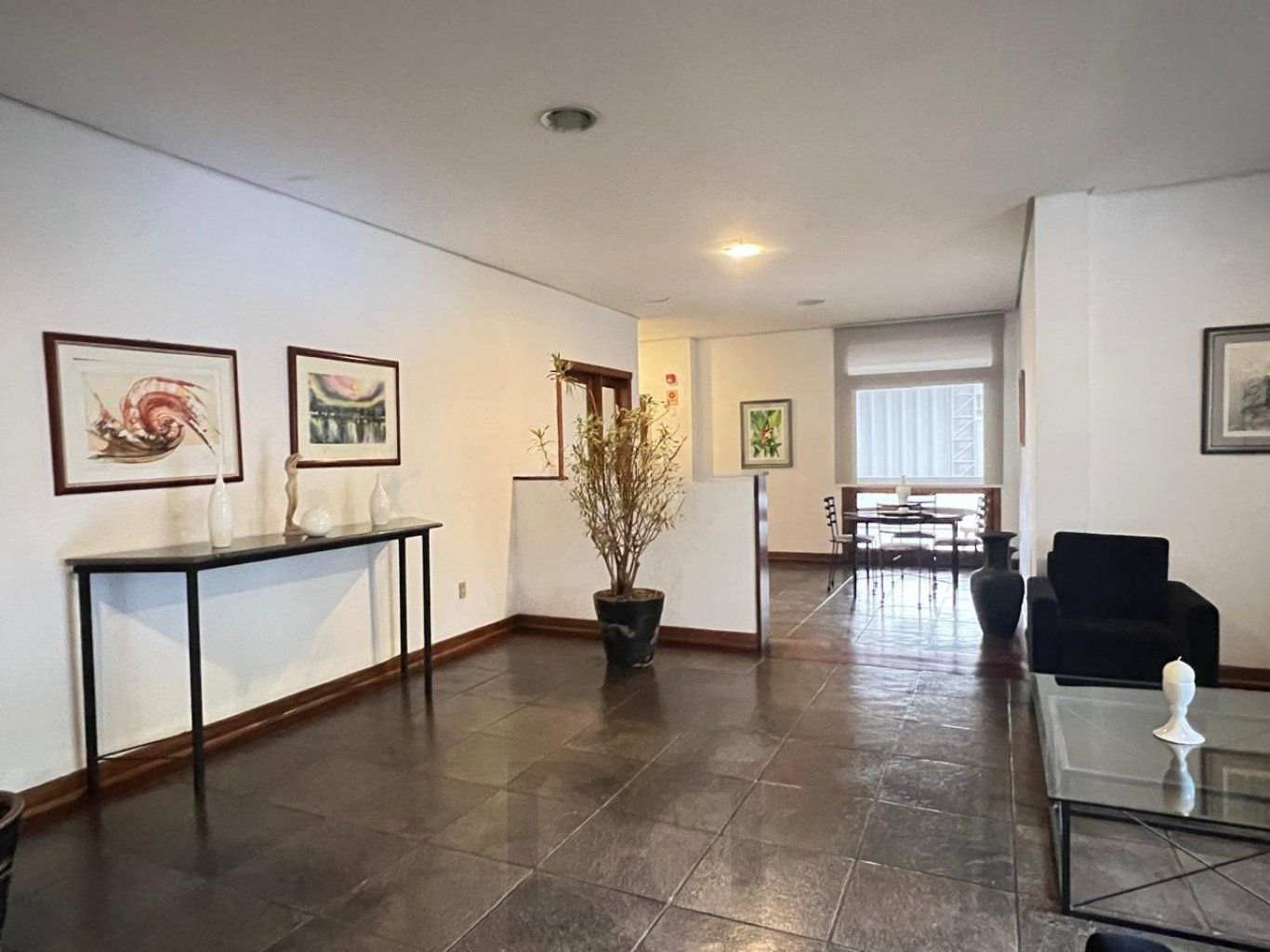 Apartamento com 4 quartos, 223m²,2 vagas, elevador no bairro Jardim do Salso. — foto 40