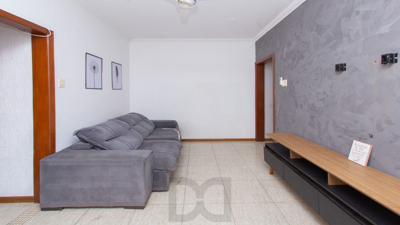 Apartamento à venda com 3 quartos e com sacada no bairro Partenon — foto 1