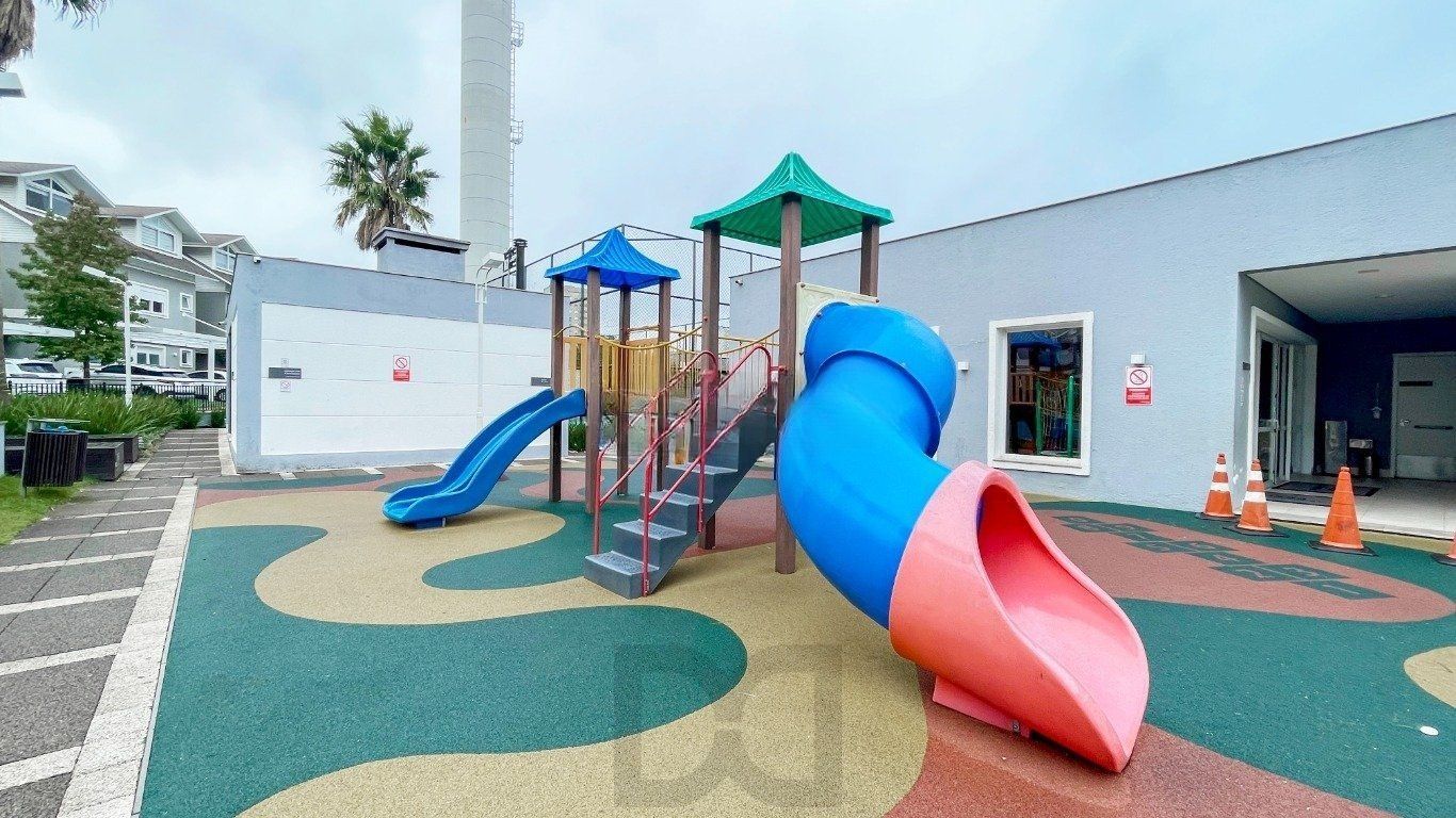 Casa em Condomínio com 3 quartos, 3 suítes, 2 vagas e 195m² no Jardim Carvalho. — foto 54