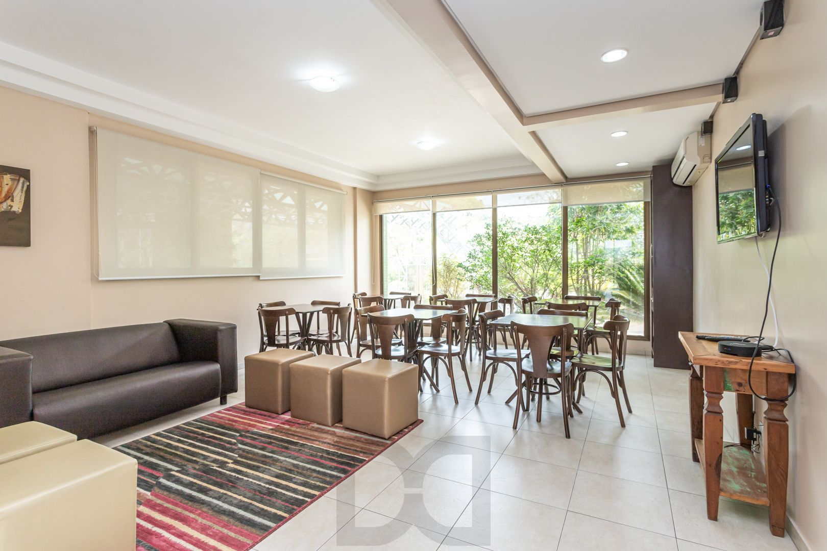 Apartamento de 97m², 2 dormitórios,1suíte, 3 vagas de garagem no Jardim Botânico — foto 66