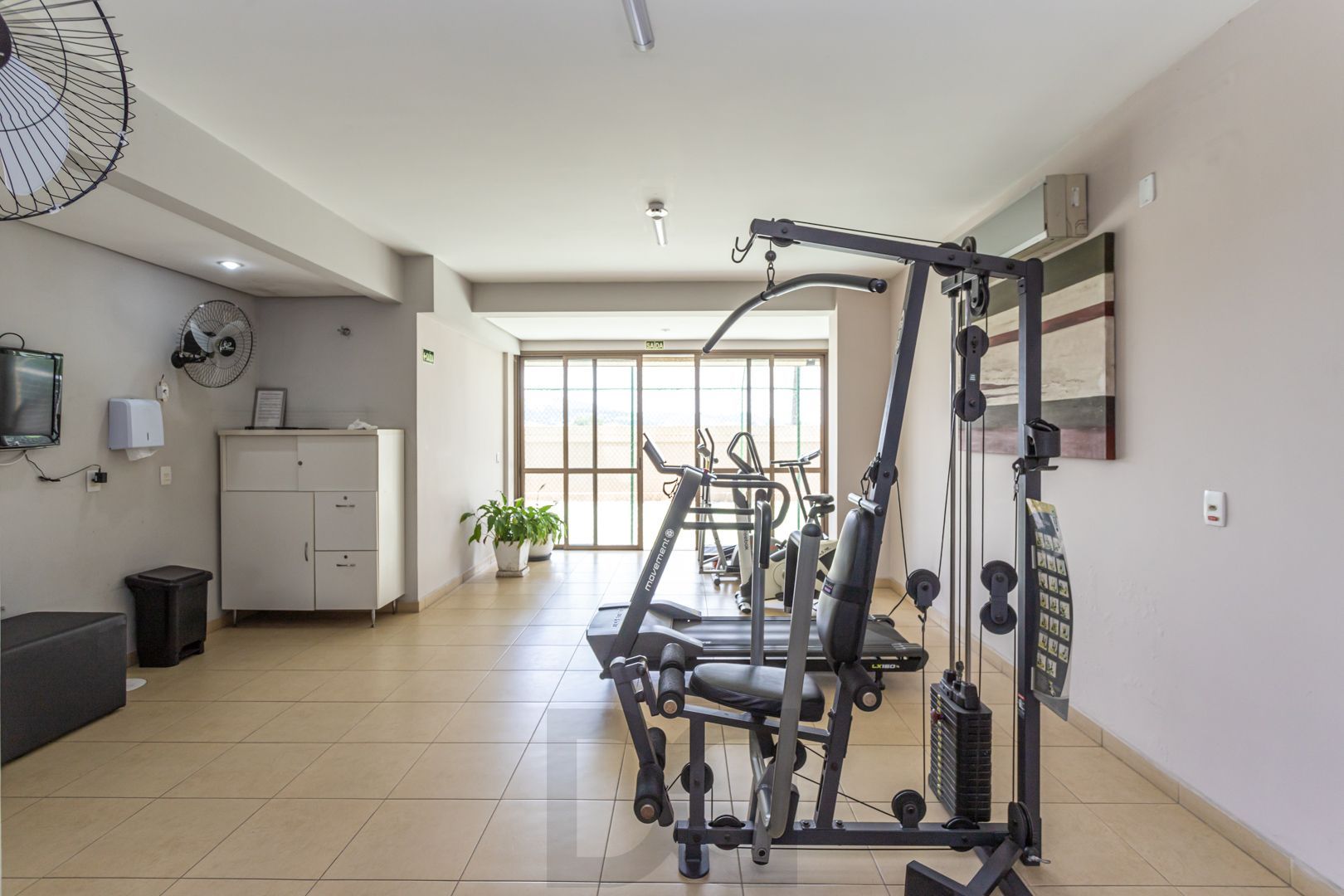 Apartamento de 97m², 2 dormitórios,1suíte, 3 vagas de garagem no Jardim Botânico — foto 46