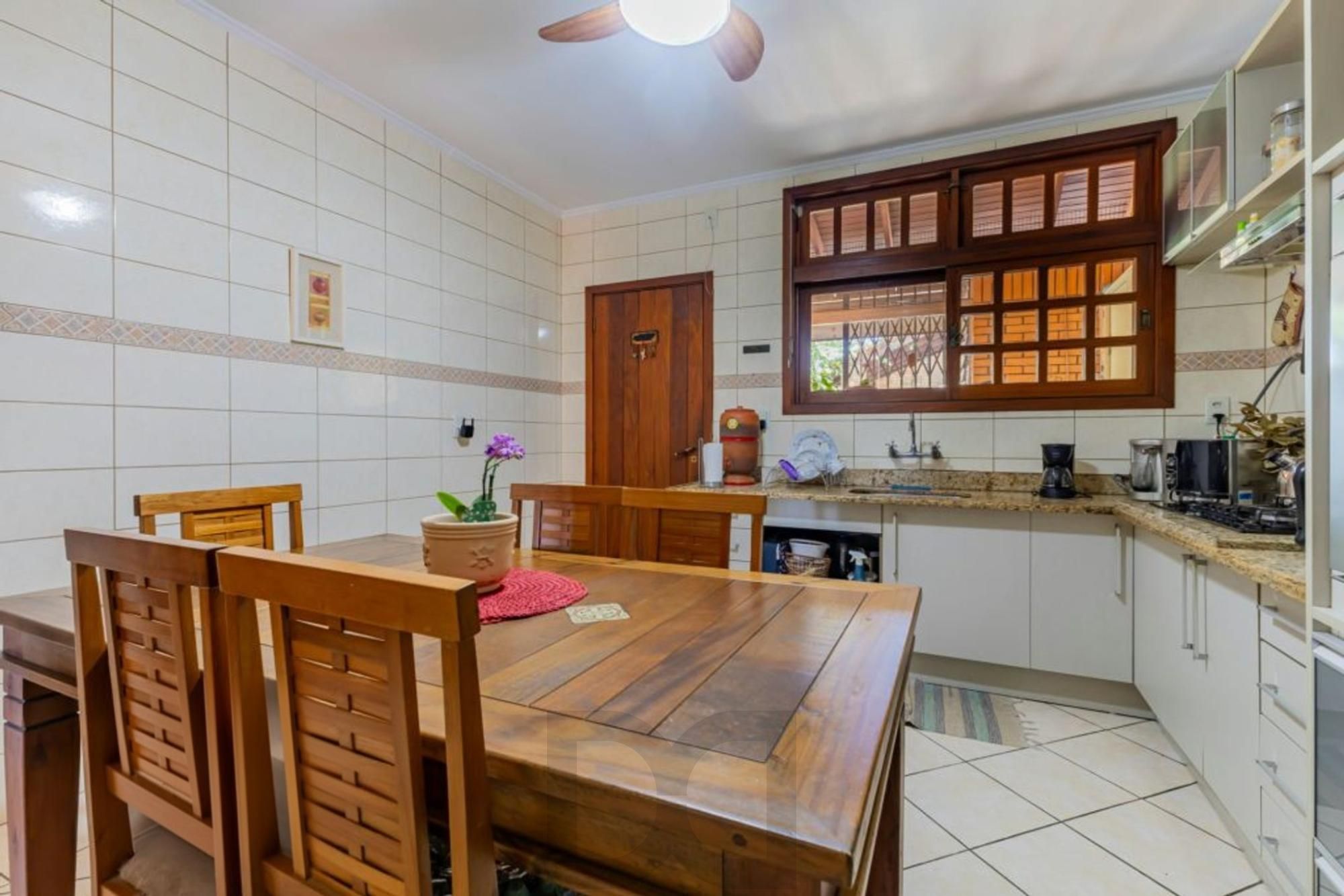 Casa com 1.640,00m², 3 dormitórios, 4 vagas à venda Rua Marista. — foto 13