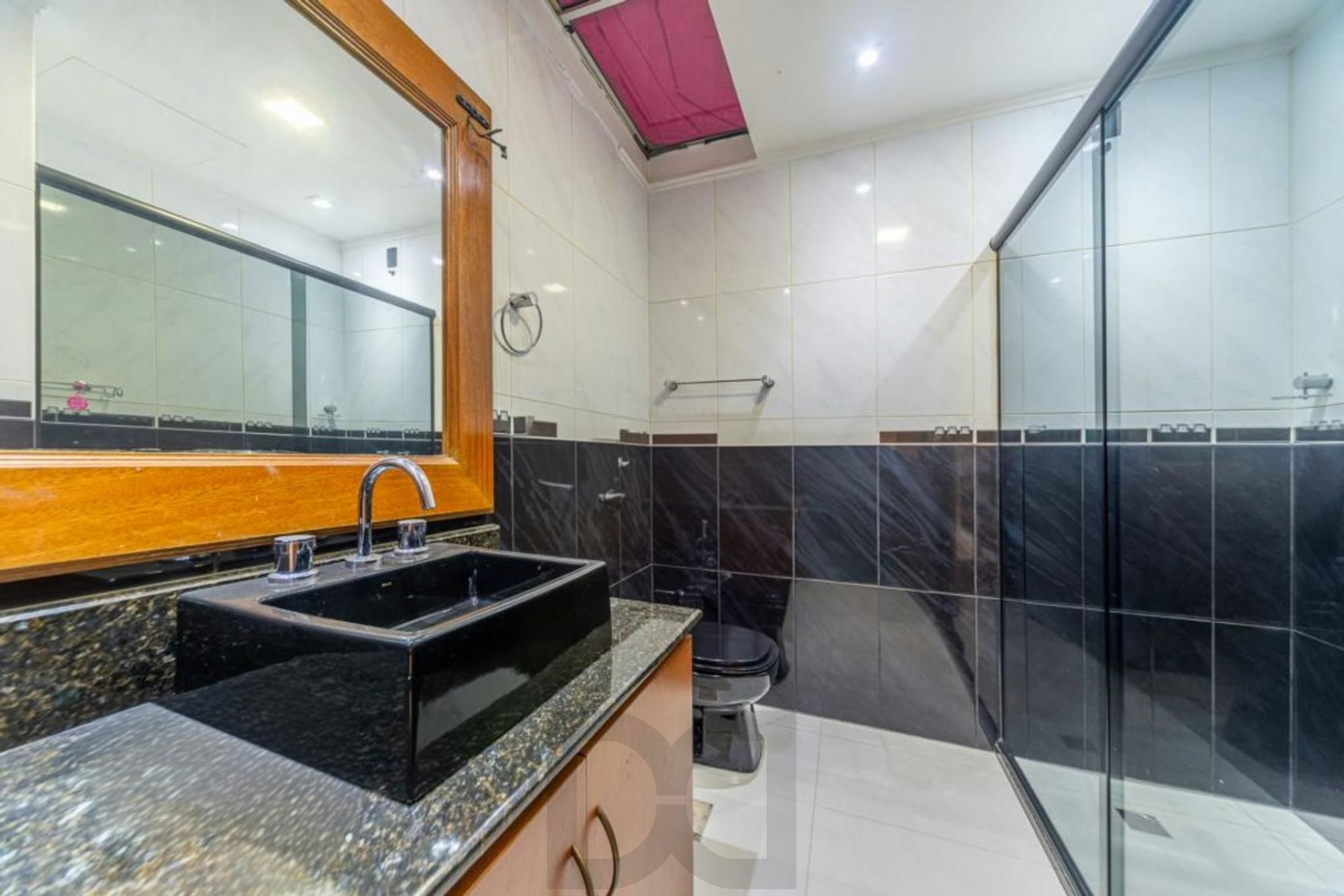 Casa com 4 quartos, piscina, vaga, churrasqueira e Sacada no bairro Jardim Itu — foto 18