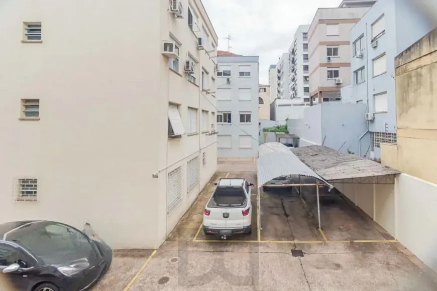 Apartamento com 2 quartos e 58m² à venda em Passo da Areia, Porto Alegre. — foto 19