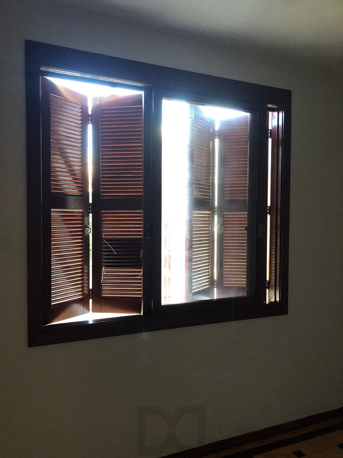 Apartamento 2 Dormitórios Reformado no São João – Av. Pátria — foto 19
