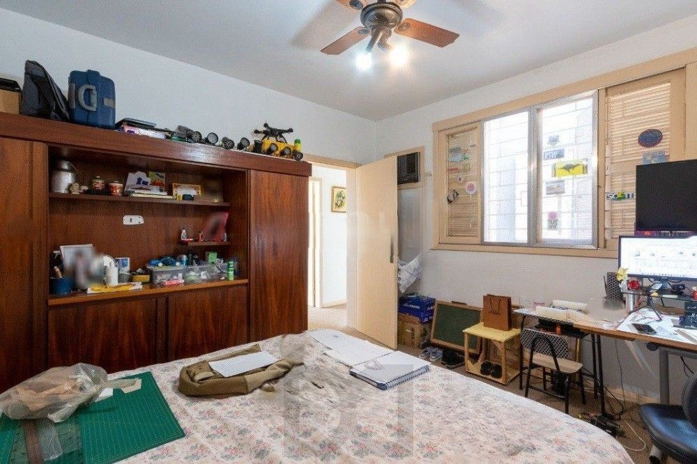 Excelente casa com 5 dormitórios, 2 suítes, 3 vagas de garagem e uma vista perene para o por do sol no Guaiba. — foto 44