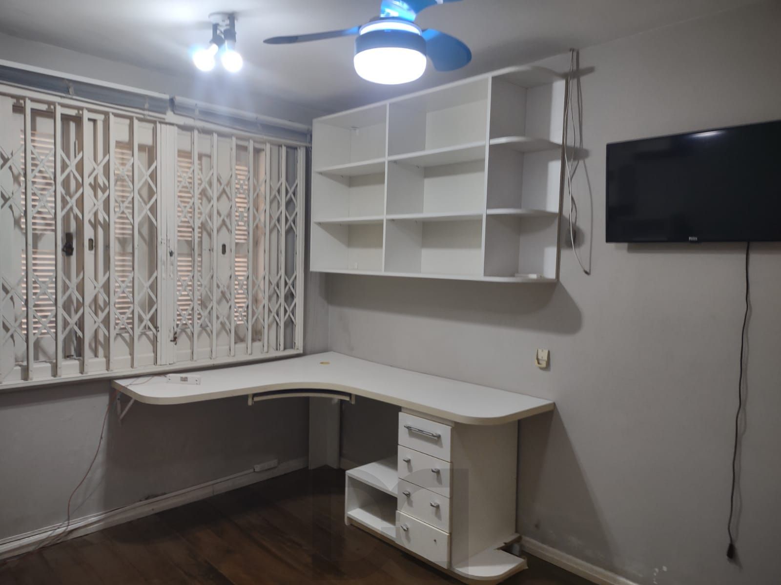 Casa 3 quartos com suíte, espaço gourmet, piscina, 7 vagas de garagem, na Tristeza. — foto 7