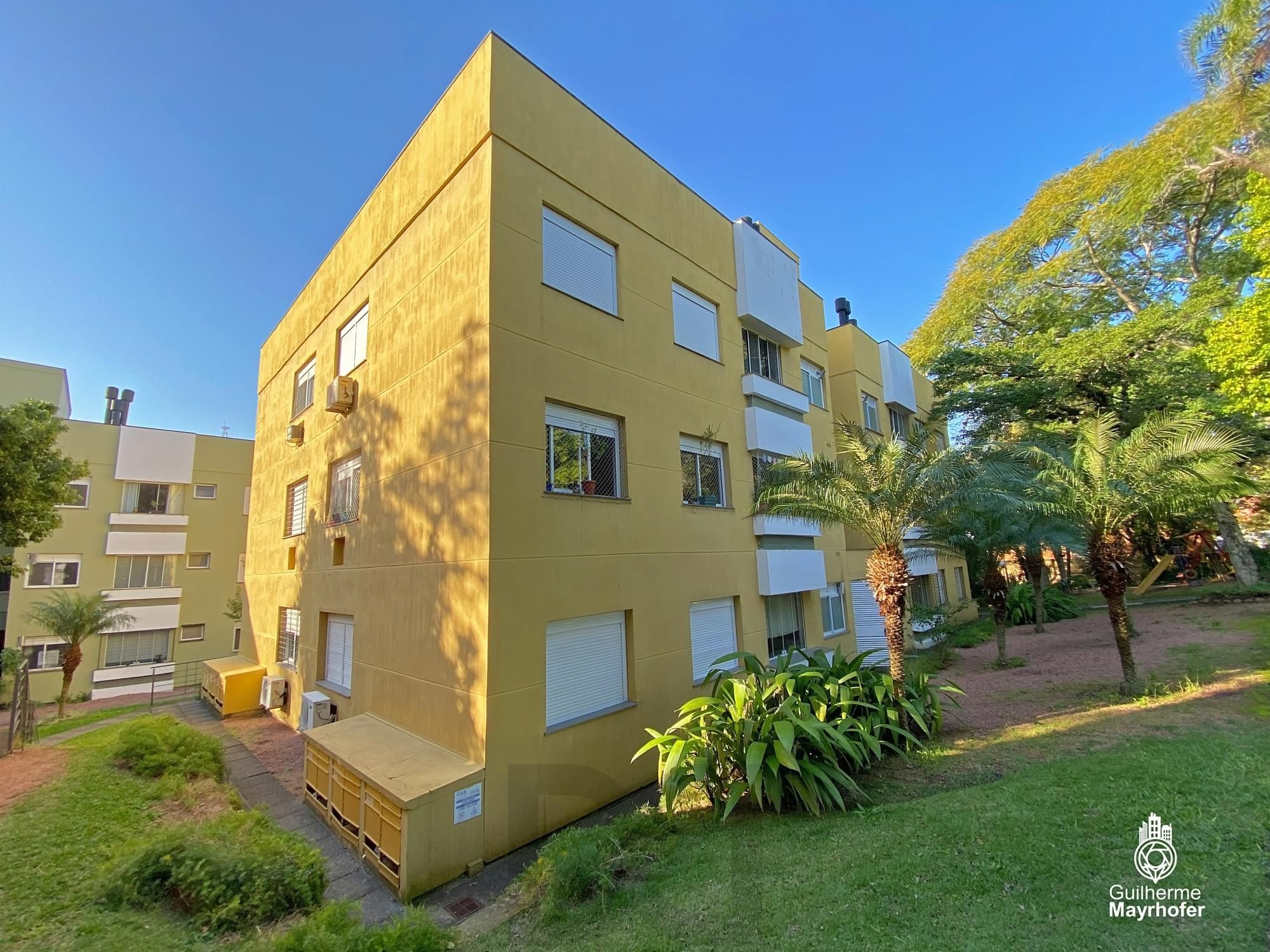 Excelente apartamento com 3 dormitórios c/ 88m² no Bairro Guarujá. — foto 2