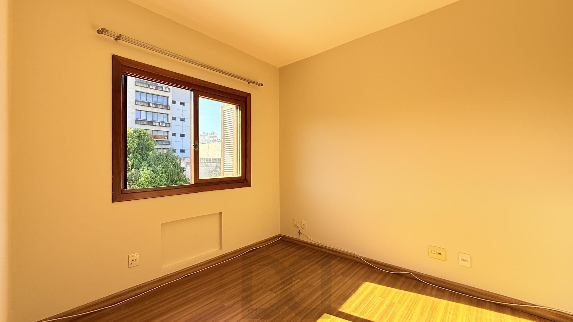 Ótimo apartamento com 3 dormitórios no Bairro Petrópolis — foto 14