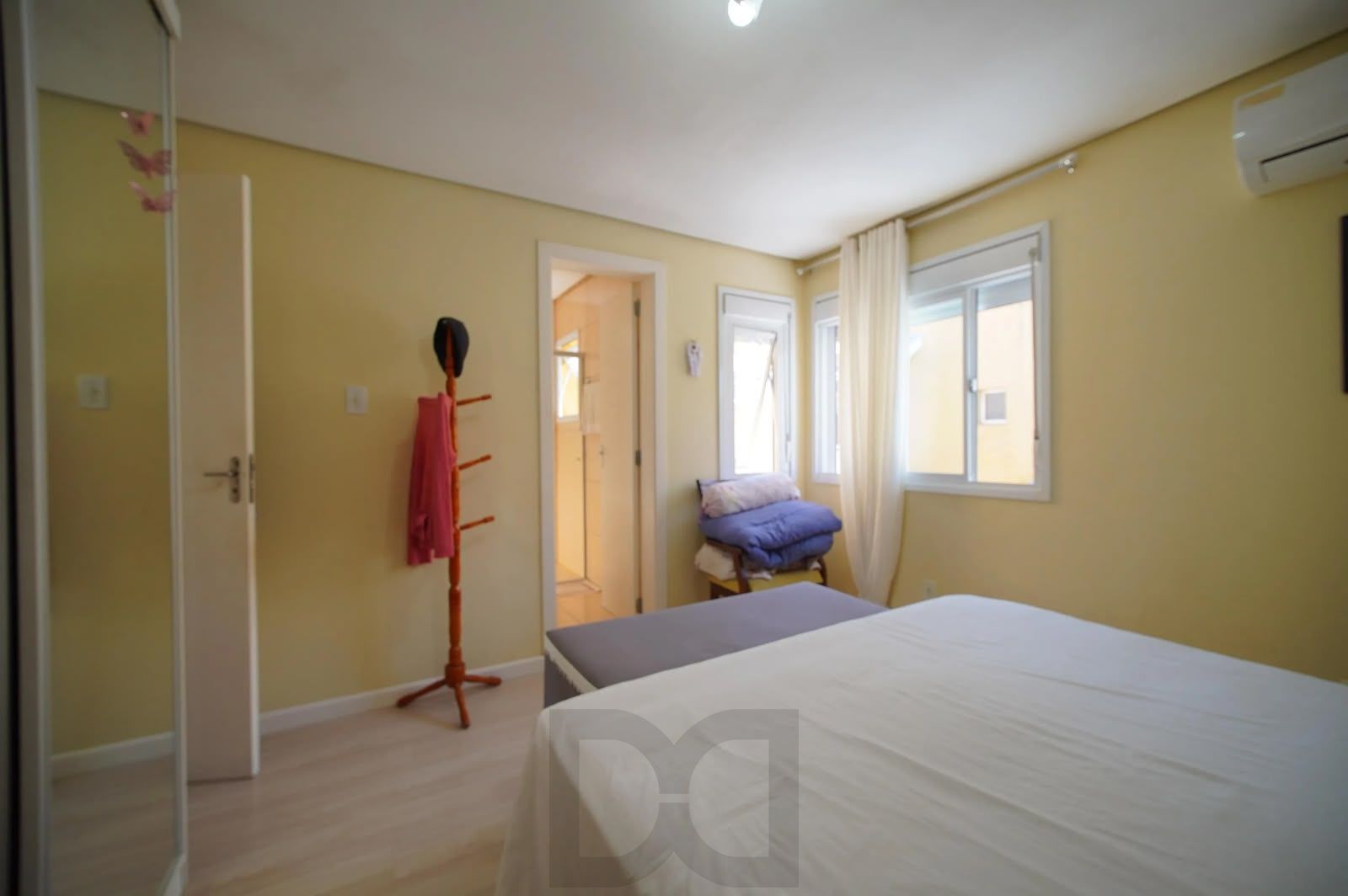 Casa em Condomínio com 3 Dormitórios, 137 m² e 2 Vagas na Zona Sul de PoA. — foto 21