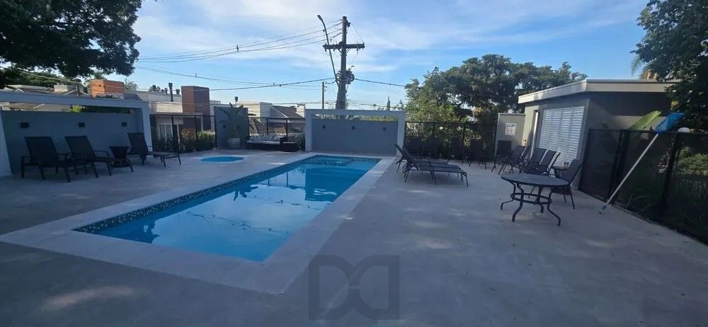 Apresentamos esta belíssima casa térrea 174m2 de área privativa, 3 suítes e 3 vagas de garagem, no Condomínio Altos do Lago. — foto 35